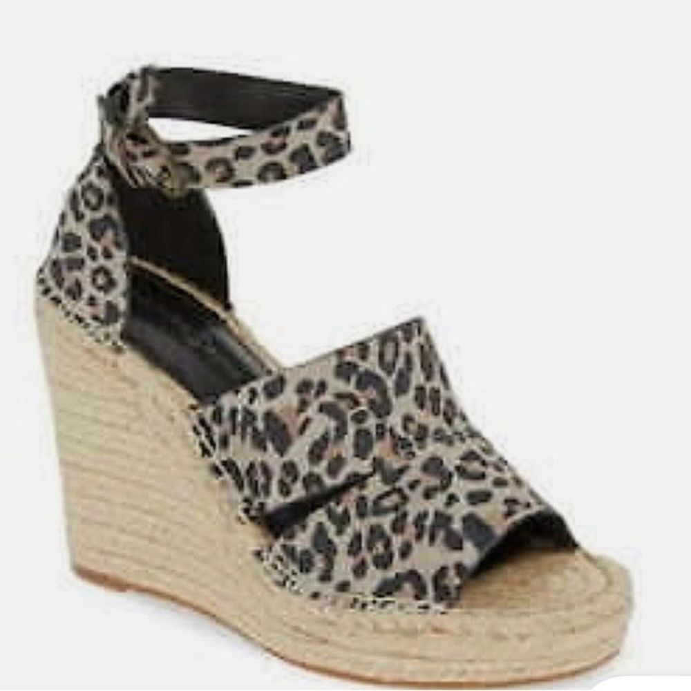 Treasure & Bond Sannibel leopard print wedges. Size 8 NEW in box
